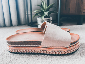Thread Detailed Wide Strap Sliders